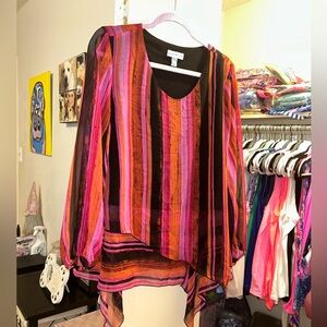 🖤🩷Susan Graver Asymmetrical Top🩷🖤